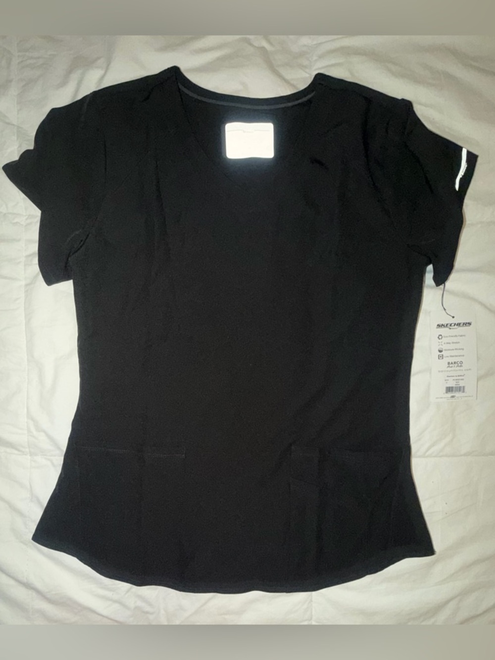 NWT Skechers Women’s Black Short Sleeve scrub Top size medium